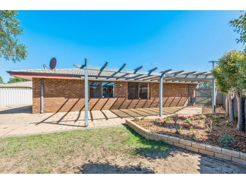 18B Mundi Place, Wanneroo WA 6065