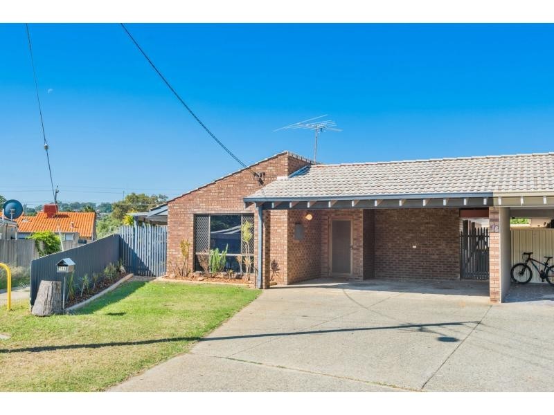 18B Mundi Place, Wanneroo WA 6065