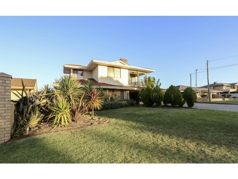 1/48 Houston Street, Rockingham WA 6168