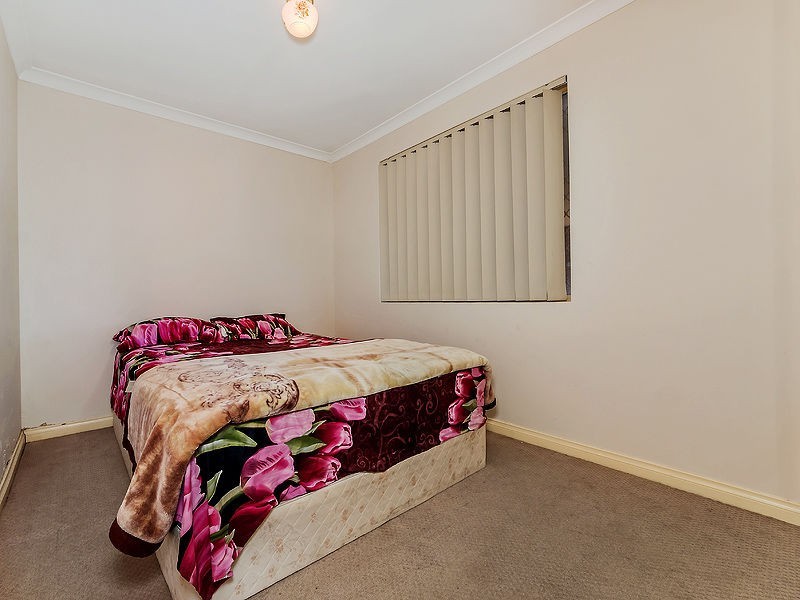 1/7 Ravenswood Drive, Nollamara WA 6061