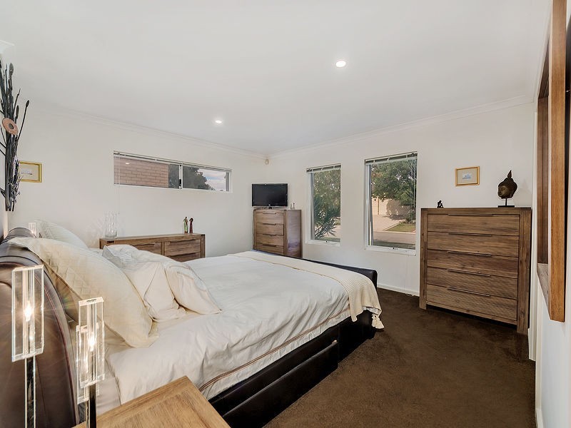 12 Portsea Gardens, Jandakot WA 6164