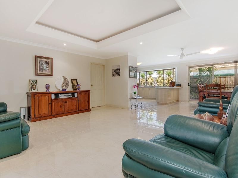 25 Grasshill Grange, Halls Head WA 6210