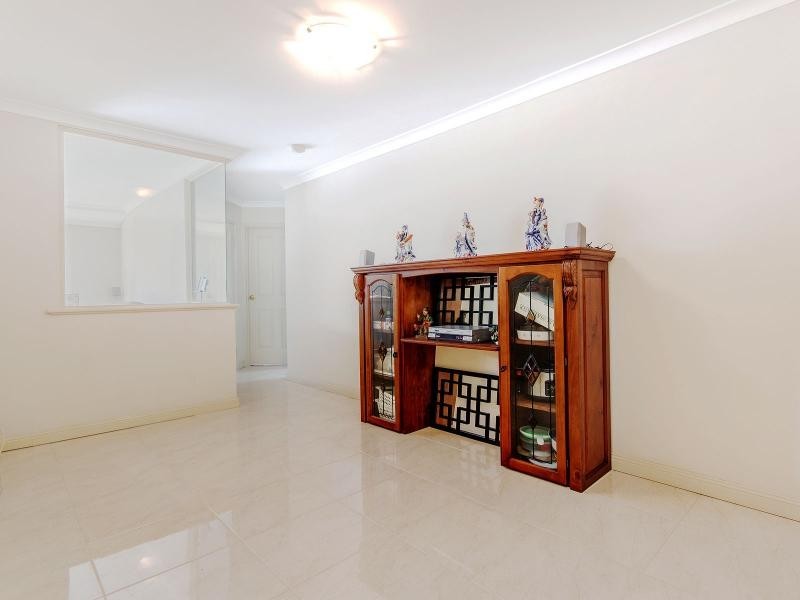 25 Grasshill Grange, Halls Head WA 6210