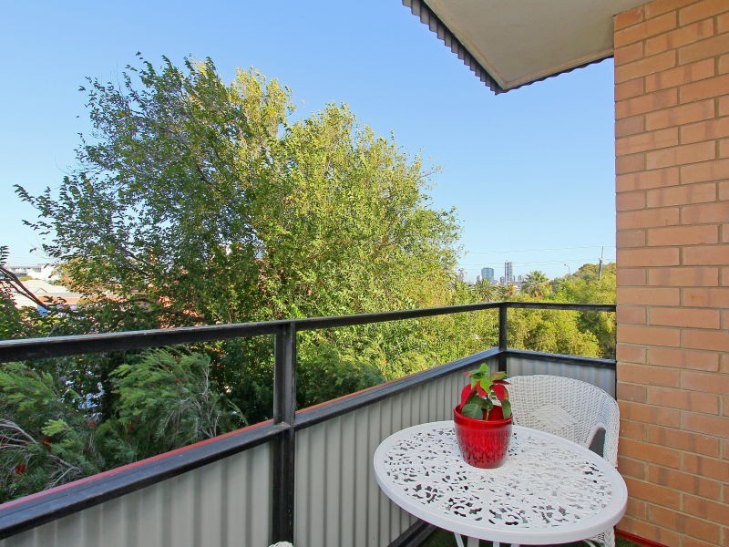 33/4 Bulwer Street, Perth WA 6000