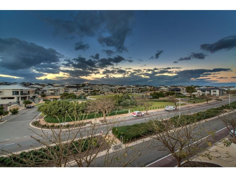 40/37 Orsino Boulevard, North Coogee WA 6163