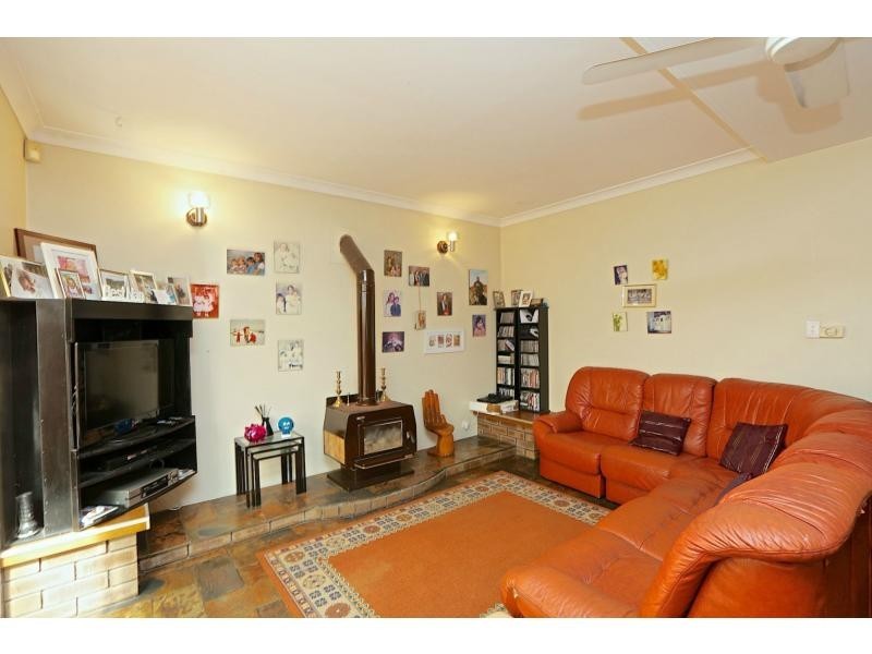 10 Batavia Place, Kallaroo WA 6025