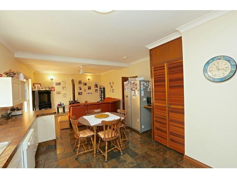 10 Batavia Place, Kallaroo WA 6025