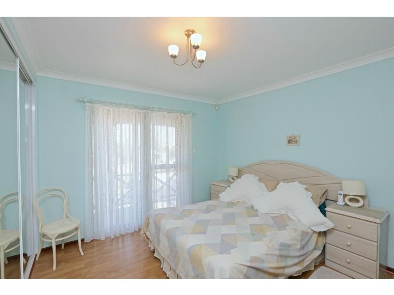 10 Batavia Place, Kallaroo WA 6025