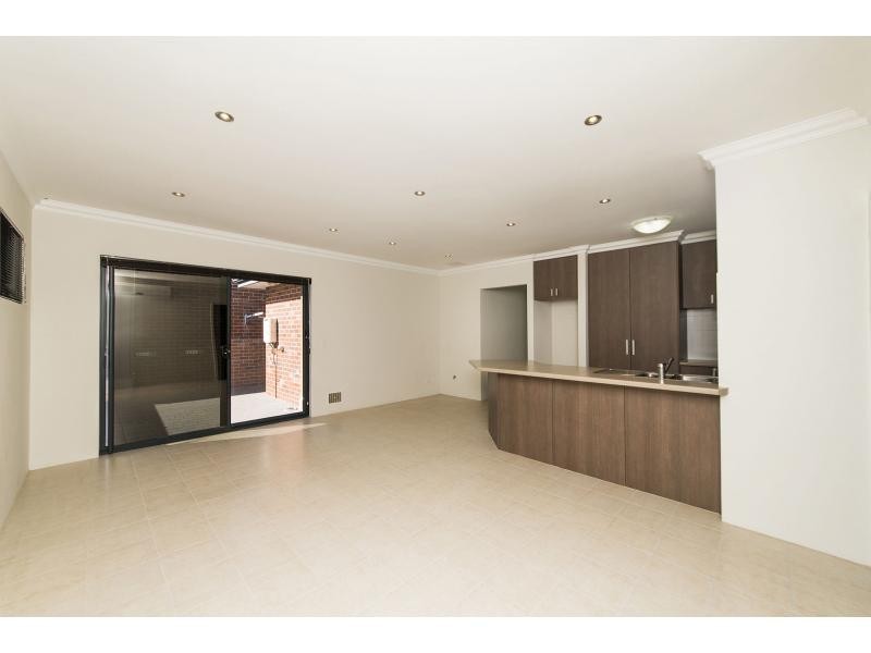 17B Loughton Way, Balga WA 6061