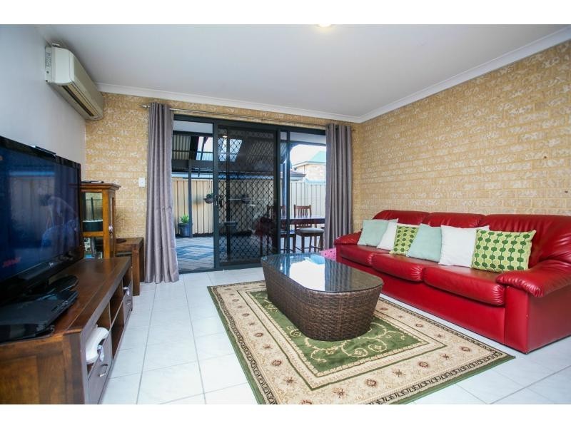 22c Eastdene Circle, Nollamara WA 6061
