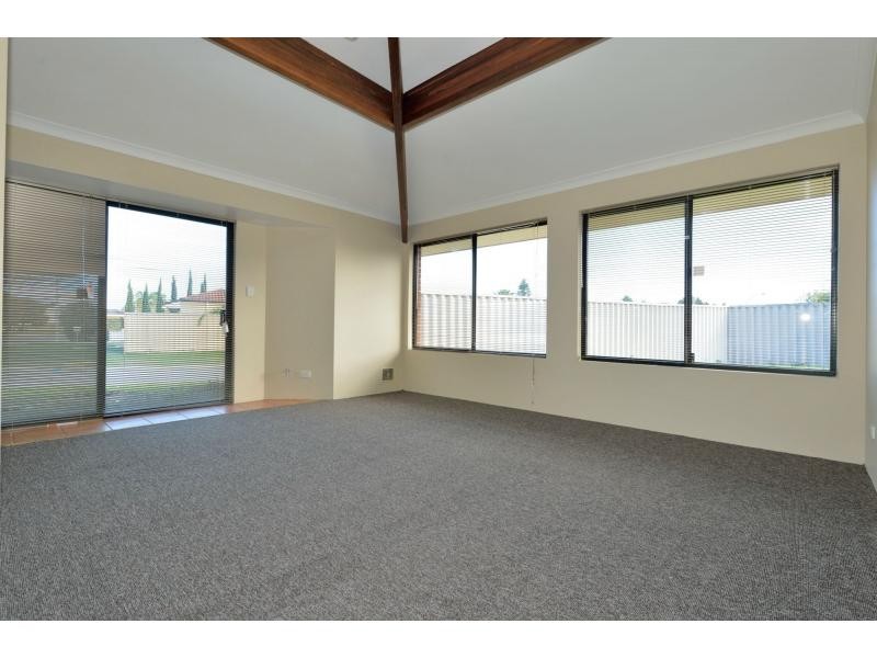 7 Bernier Close, Waikiki WA 6169