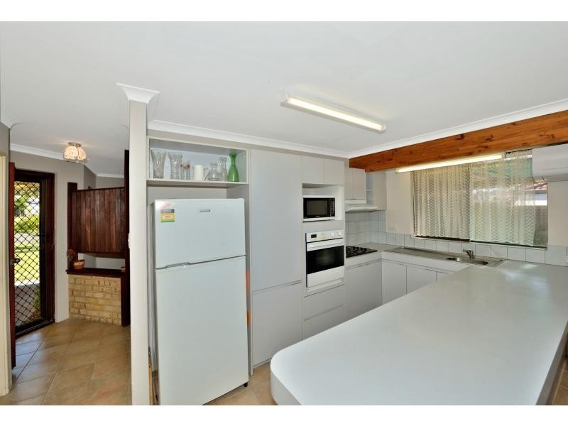 6 Elegant Drive, Greenfields WA 6210