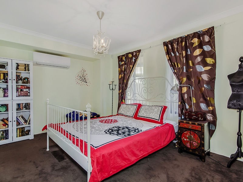 20 Iriks Way, Medina WA 6167