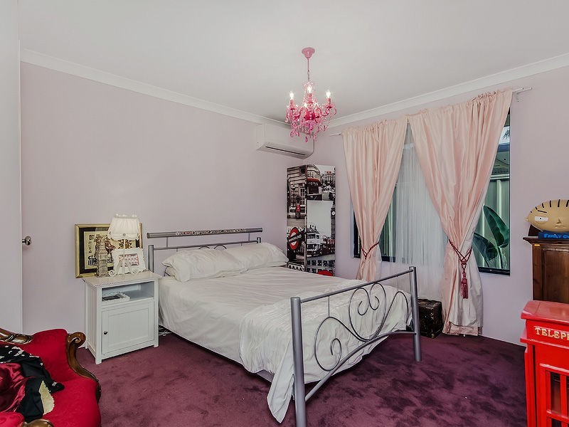 20 Iriks Way, Medina WA 6167