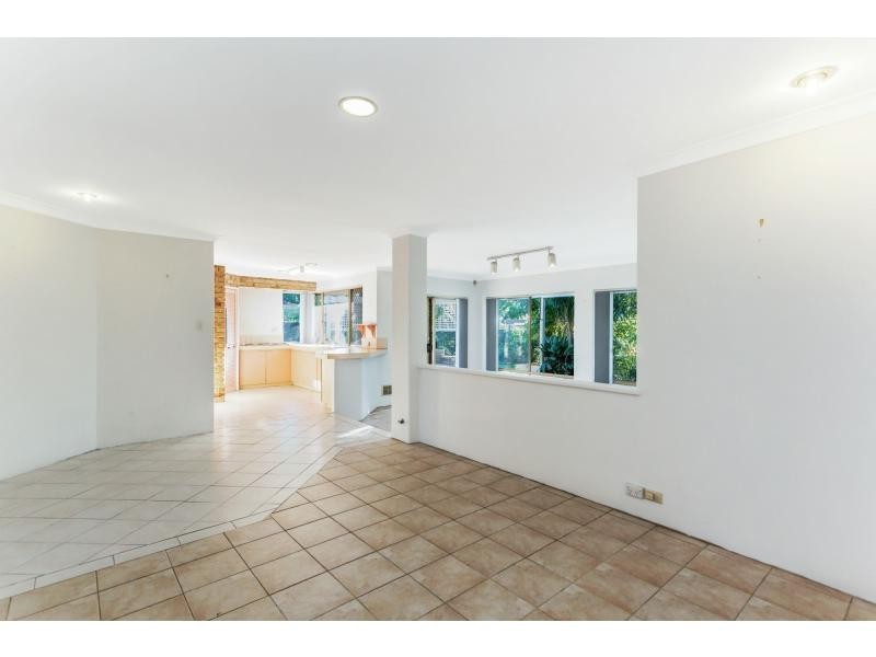 141 Warton Road, Thornlie WA 6108