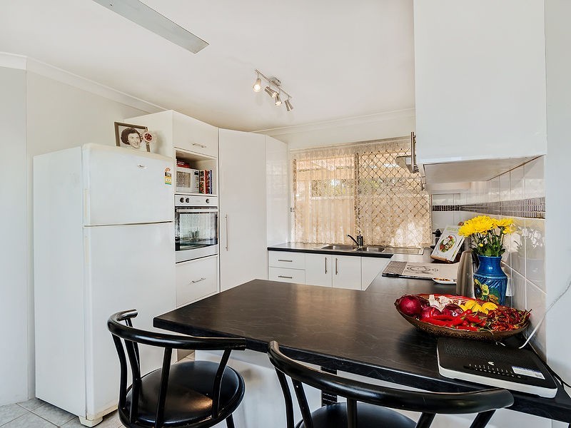 6 Mekong Place, Beechboro WA 6063