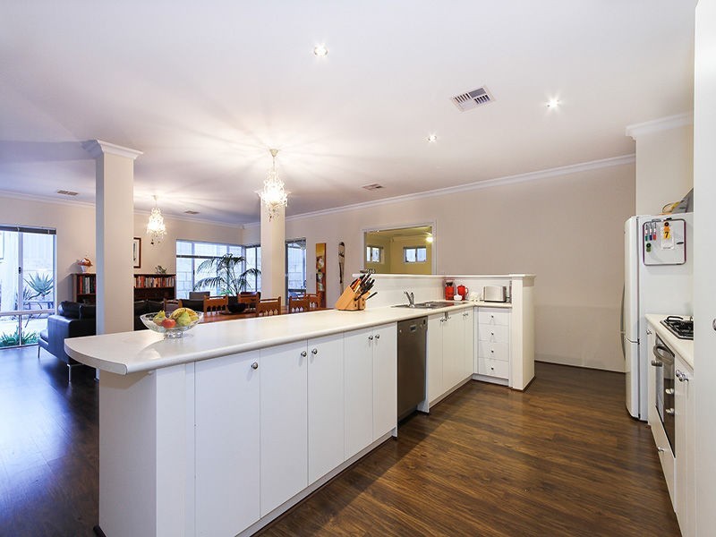 87 Ridgewood Boulevard, Ridgewood WA 6030