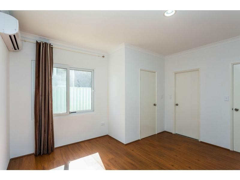 21 Hazelwood Road, Maddington WA 6109