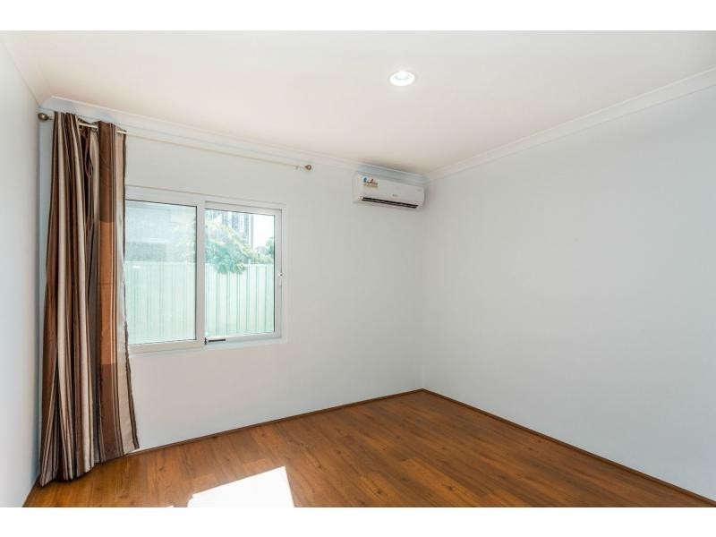 21 Hazelwood Road, Maddington WA 6109