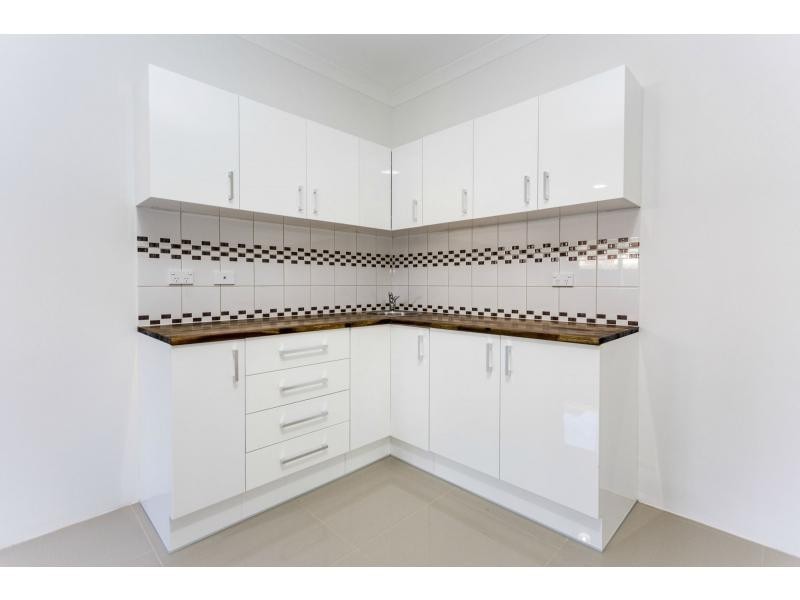 21 Hazelwood Road, Maddington WA 6109