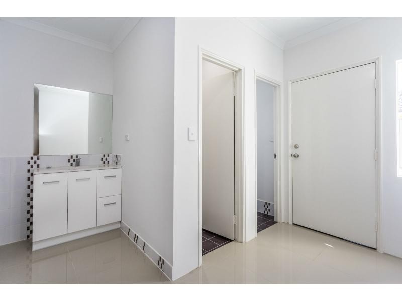 21 Hazelwood Road, Maddington WA 6109