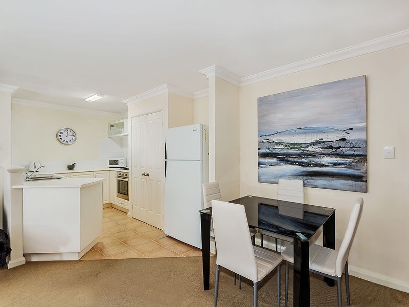 135A Holbeck Street, Doubleview WA 6018