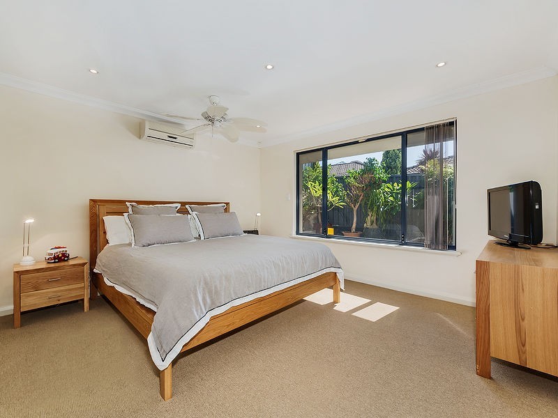135A Holbeck Street, Doubleview WA 6018