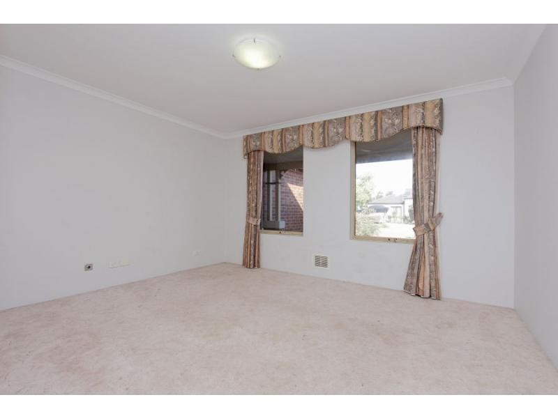 5 Woodbine Loop, Tapping WA 6065