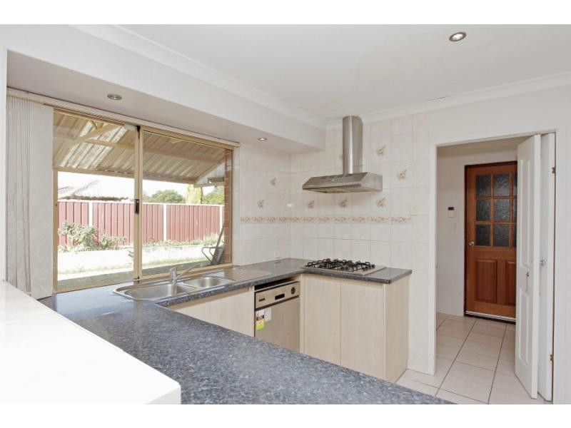 5 Woodbine Loop, Tapping WA 6065