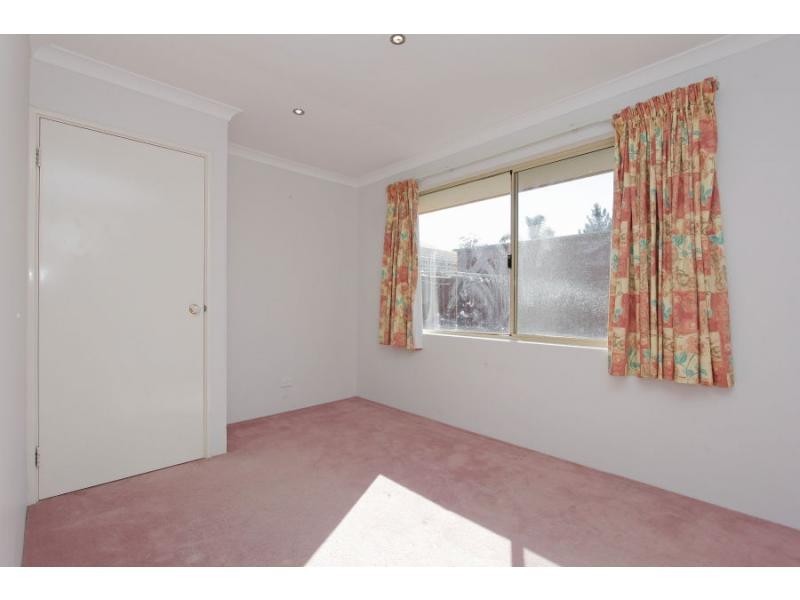 5 Woodbine Loop, Tapping WA 6065