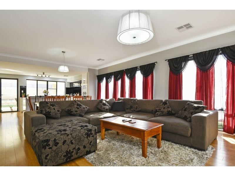 23 Hurd Road, Bullsbrook WA 6084