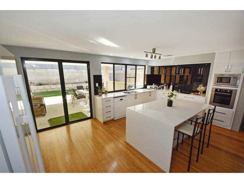 23 Hurd Road, Bullsbrook WA 6084