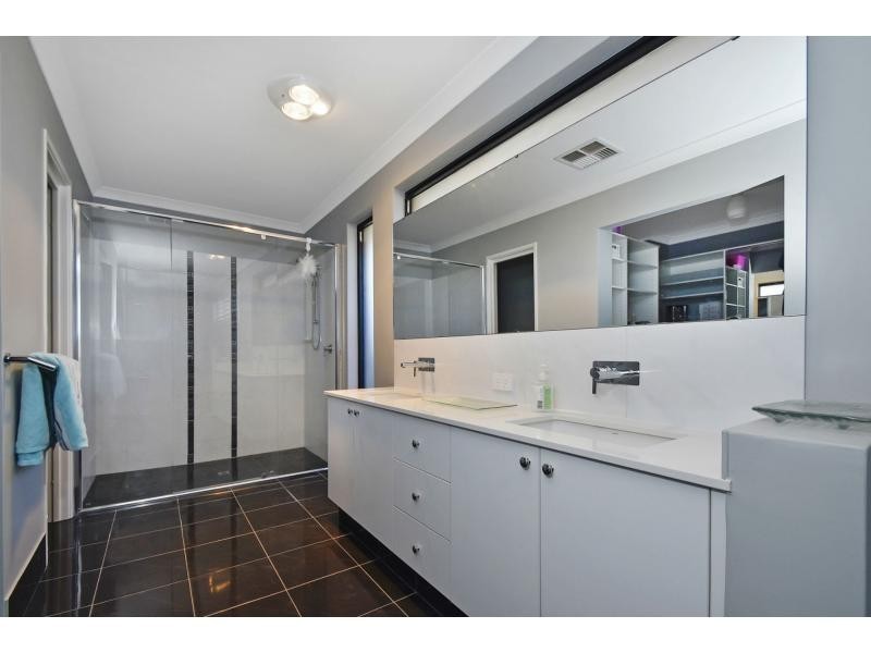 23 Hurd Road, Bullsbrook WA 6084