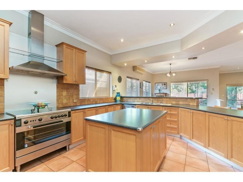 68 La Fayette Boulevard, Bibra Lake WA 6163