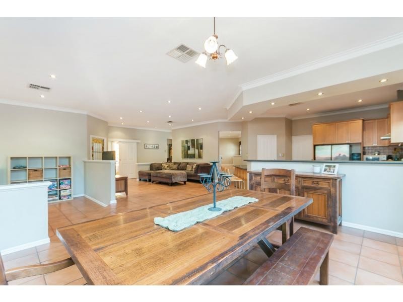 68 La Fayette Boulevard, Bibra Lake WA 6163