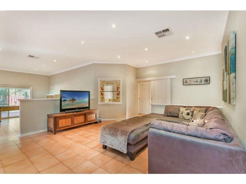 68 La Fayette Boulevard, Bibra Lake WA 6163