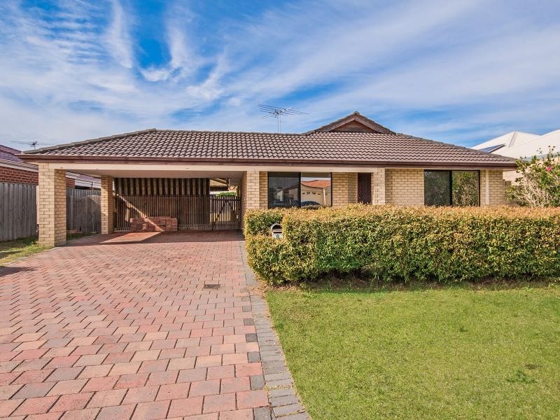 8 Rees Crescent, Rockingham WA 6168