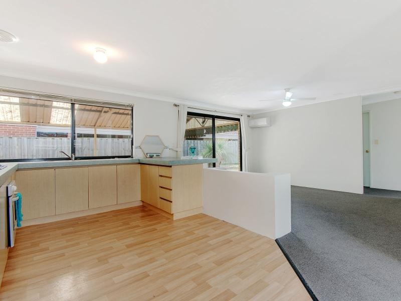 8 Rees Crescent, Rockingham WA 6168