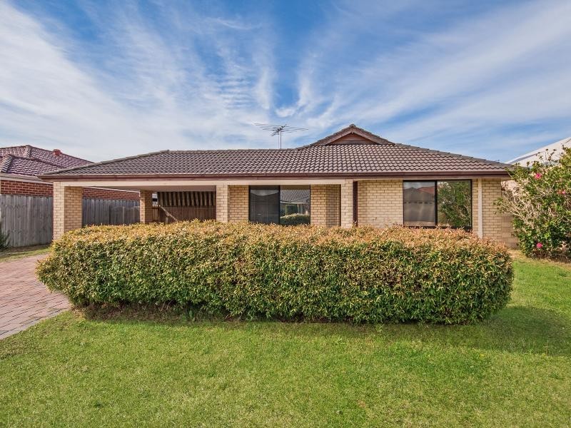 8 Rees Crescent, Rockingham WA 6168