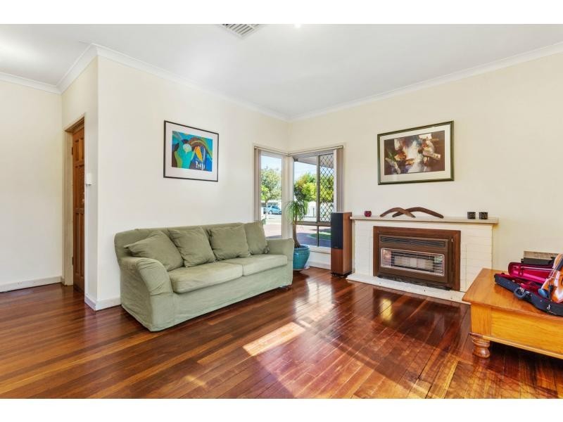 140 Hillsborough Drive, Nollamara WA 6061