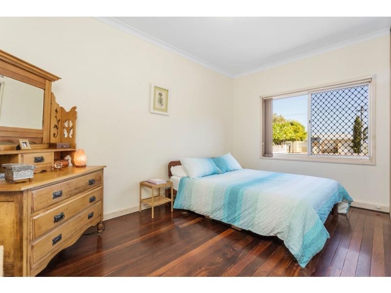 140 Hillsborough Drive, Nollamara WA 6061