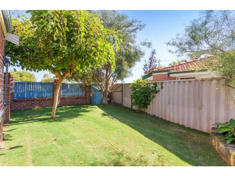 140 Hillsborough Drive, Nollamara WA 6061