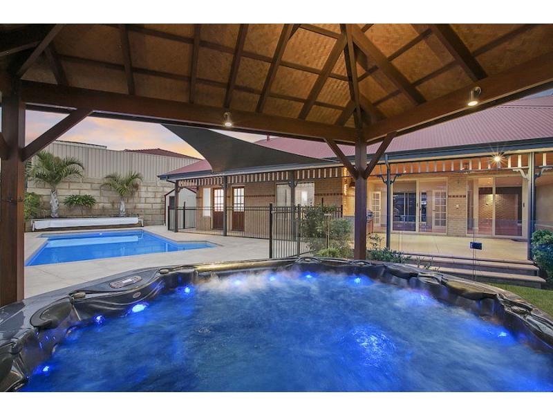 67 Monaghan Circle, Darch WA 6065
