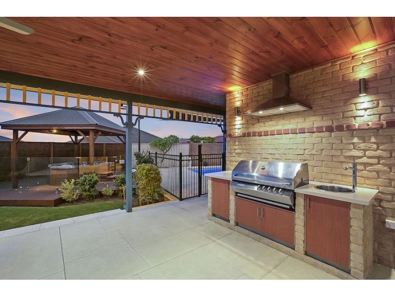 67 Monaghan Circle, Darch WA 6065