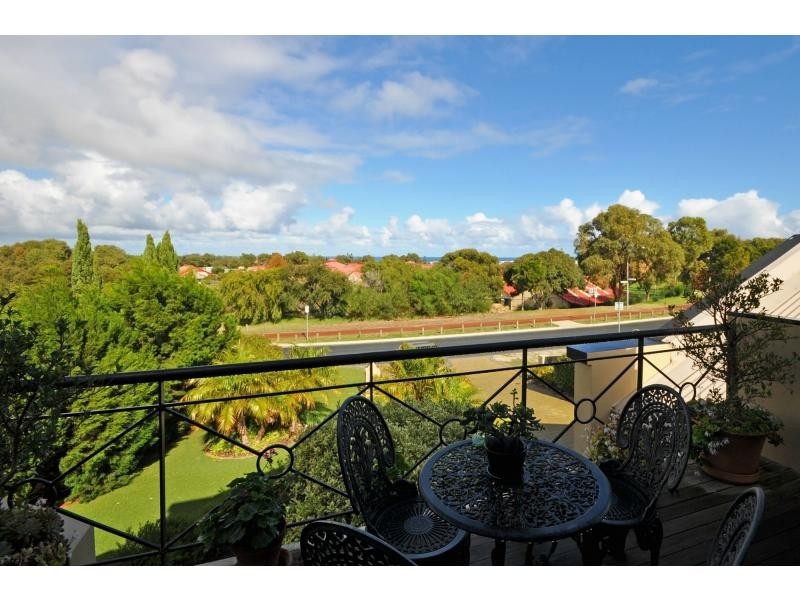 56 Abbeville Circle, Mindarie WA 6030