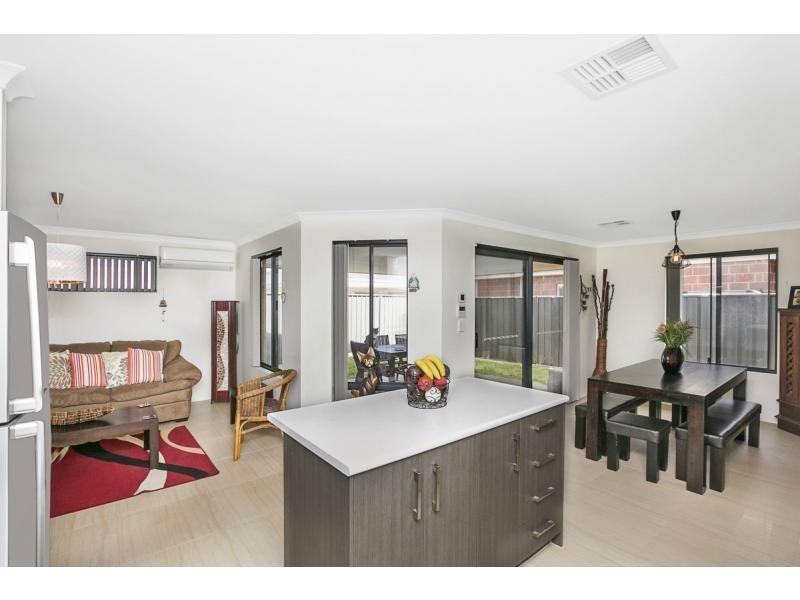 6 Mears Way, Hilbert WA 6112