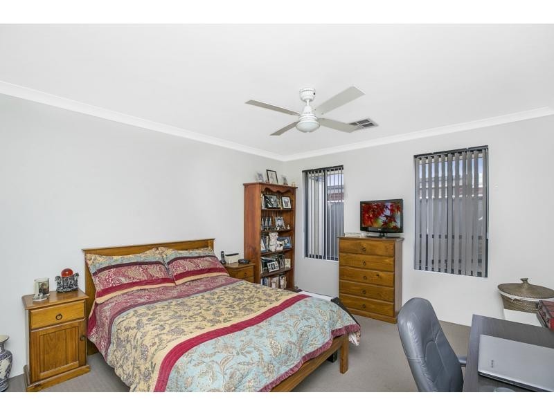 6 Mears Way, Hilbert WA 6112