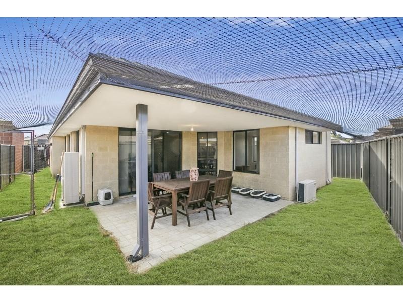 6 Mears Way, Hilbert WA 6112