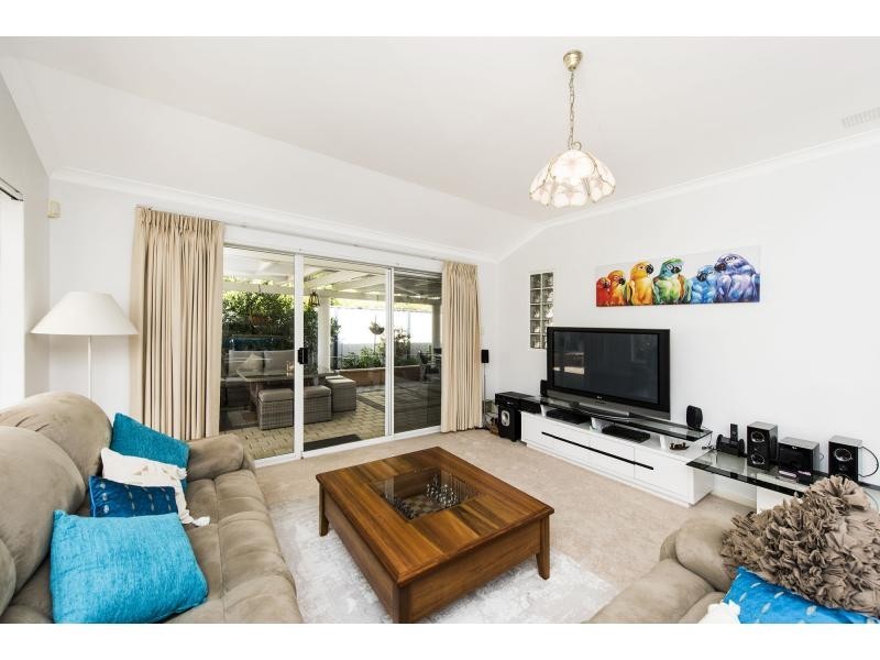 21 Watersun Drive, Silver Sands WA 6210