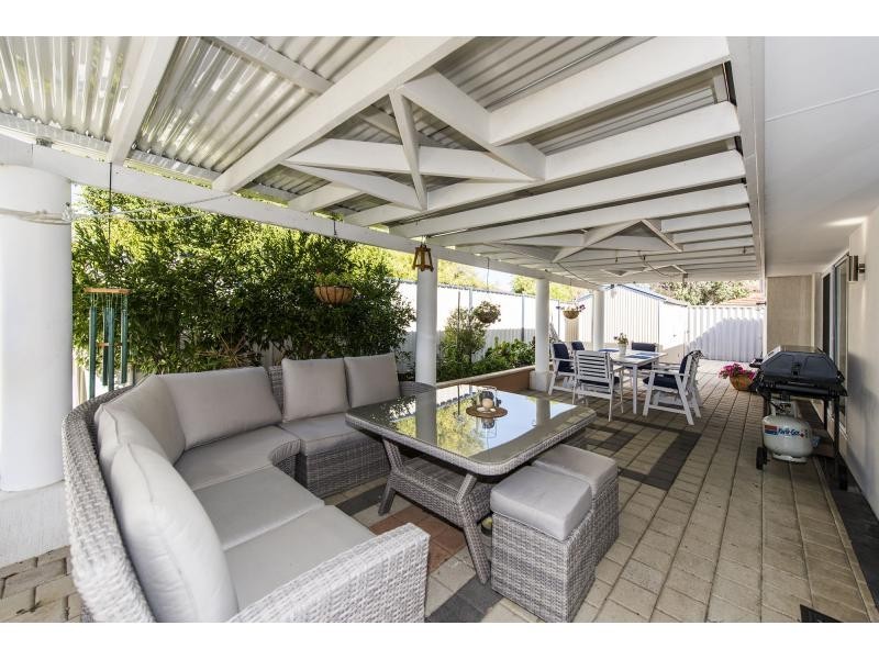 21 Watersun Drive, Silver Sands WA 6210